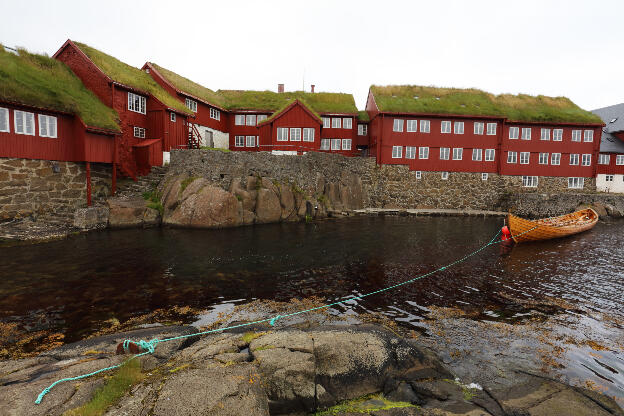 Häuser mit Torfdach in Tórshavn