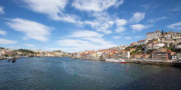 Weitwinkelblick auf Porto
