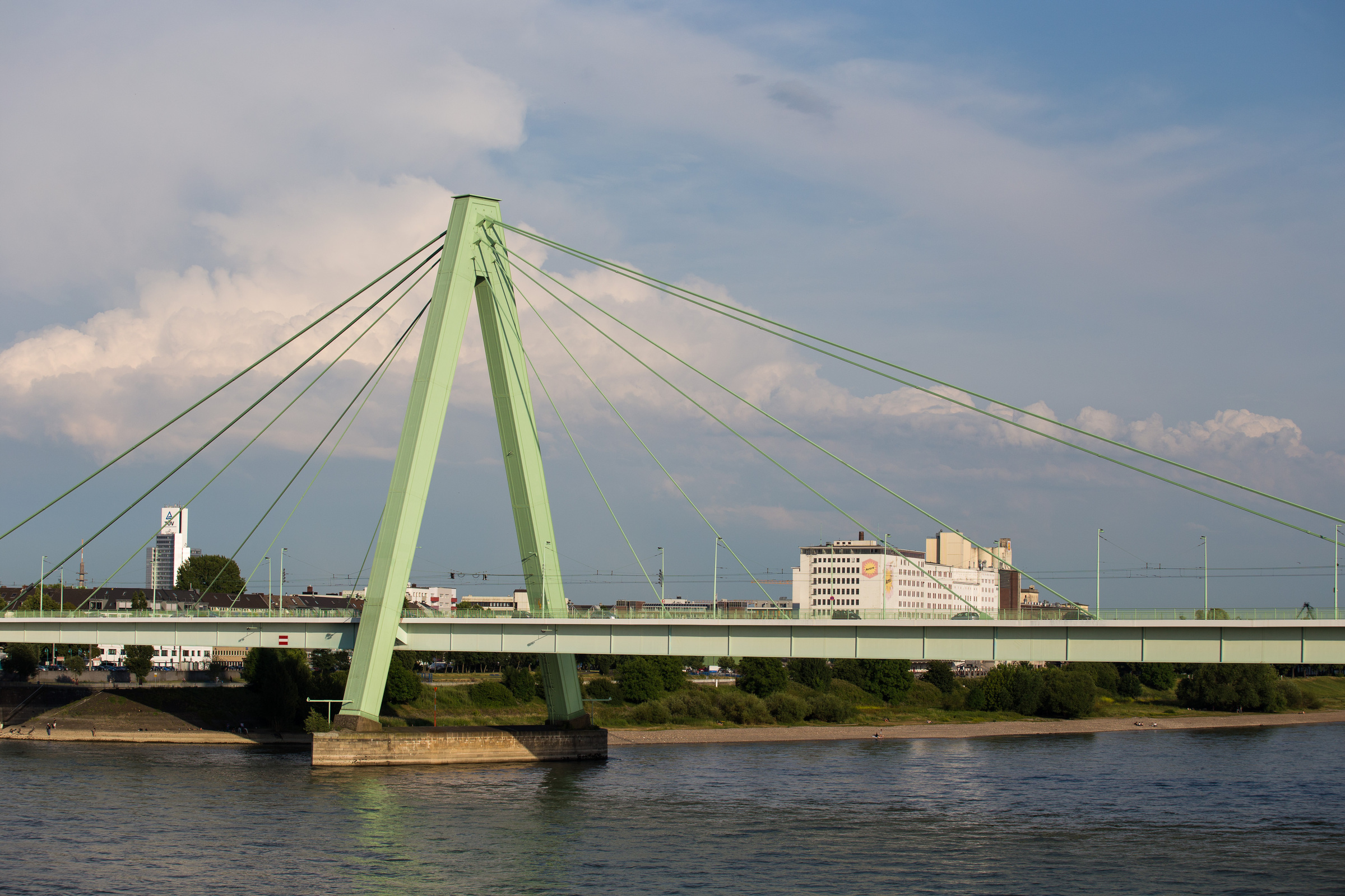 Severinsbrücke in Köln